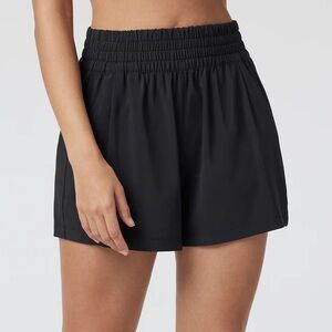 Vuori Black Villa Shorts